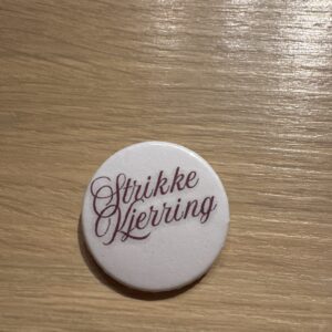 Strikke kjerring button