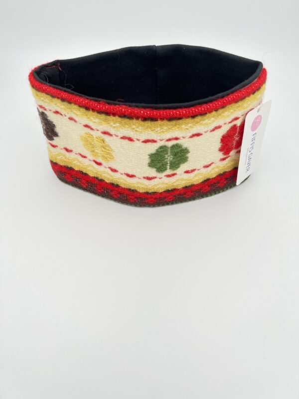 Redesignet brodert pannebånd