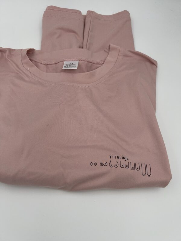 Titslinje t shirt gammelrosa