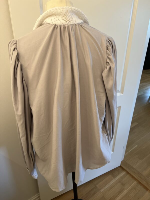 Redesignet bluse - Bilde 2