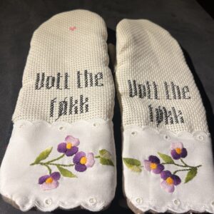 Vott the føkk votter svart og hvit