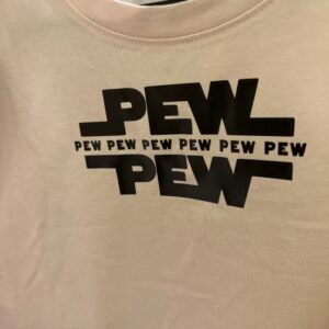 Rosa pew pew trykket t shirt str S