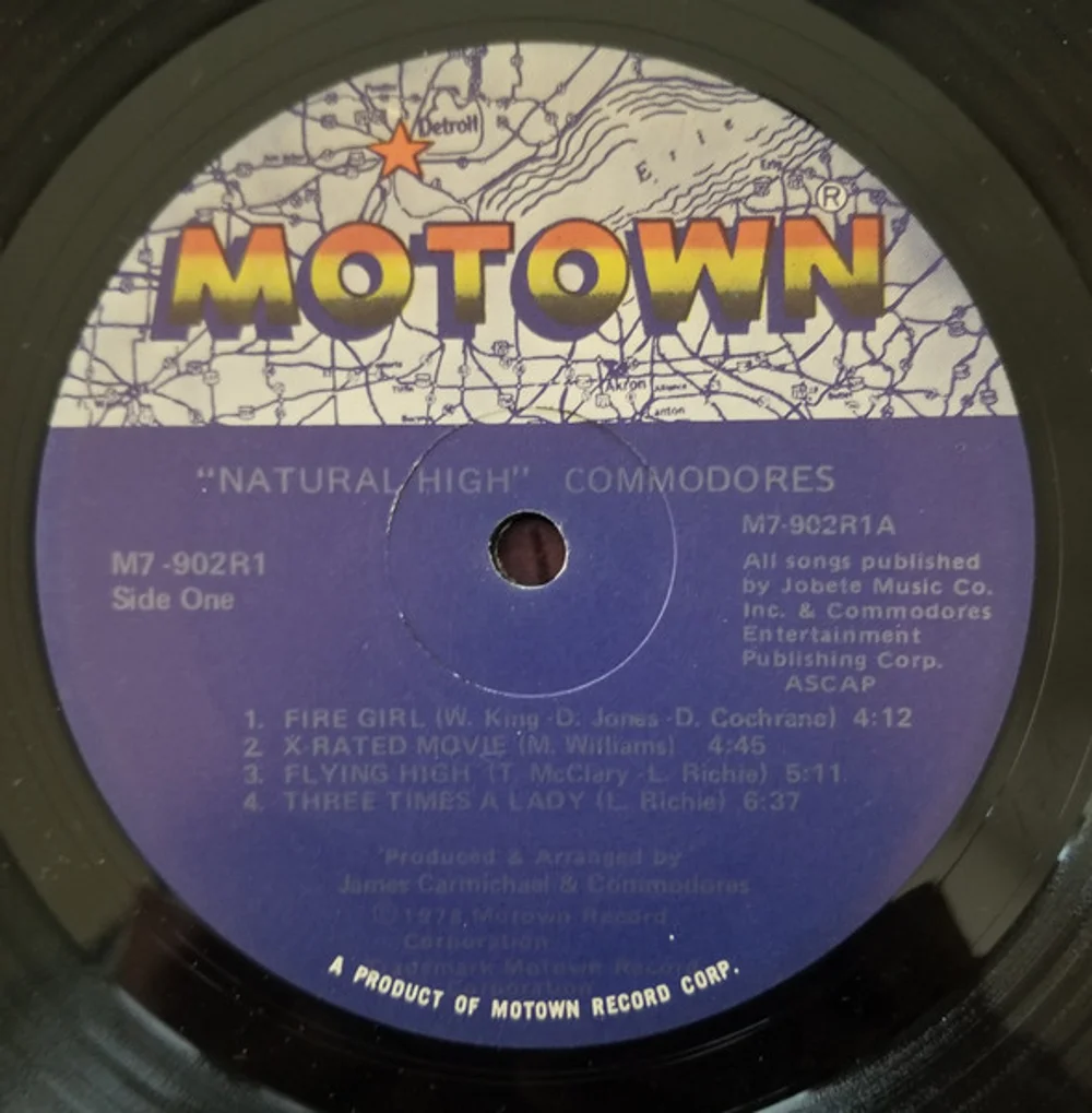 Commodores - Natural High (M7-902R1)