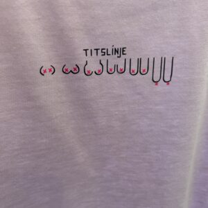 Titslinje t- skjorte syrinfarget
